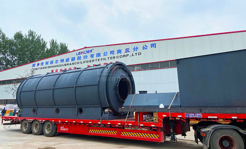 LES-2880型油泥炭化設備裝車發出04 LES-2880型油泥炭化設備裝車發出04